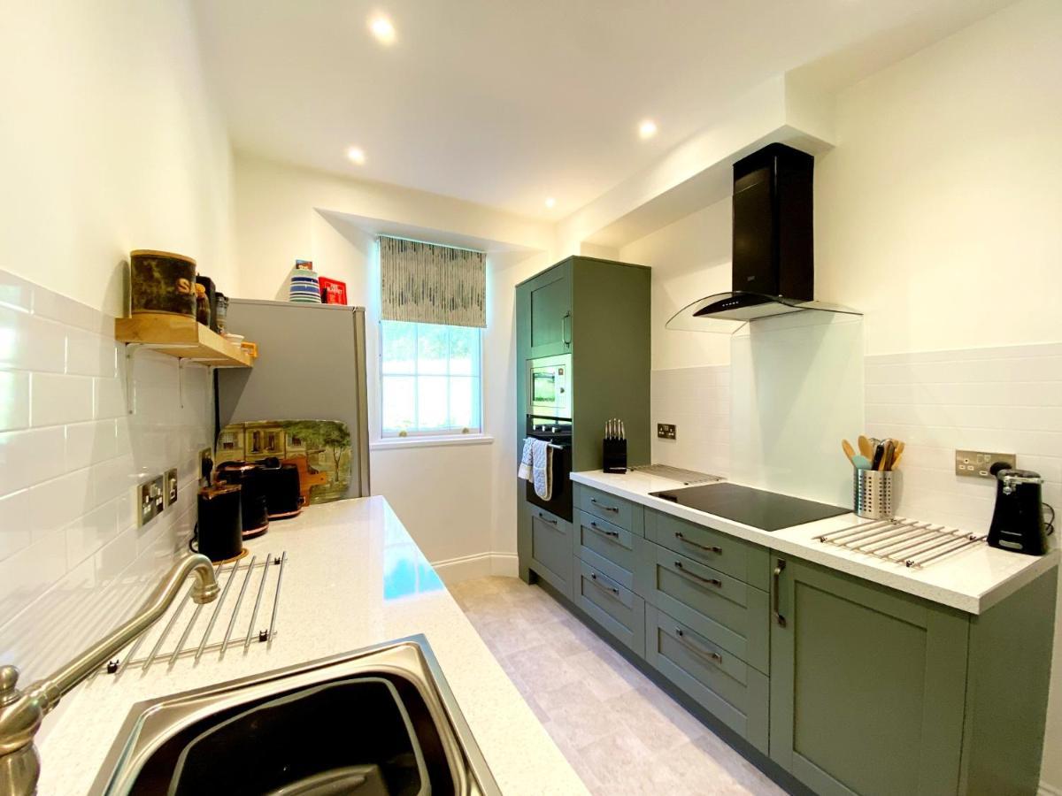 Tramontane Apartment At Hesketh Crescent Torquay Zewnętrze zdjęcie